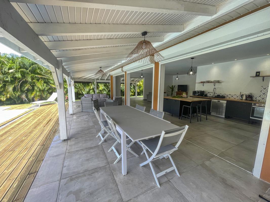 7-Location villa piscine Saint François Guadeloupe_terrasse